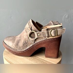 Born Hudson Heeled Leather Mules ~ Size 9